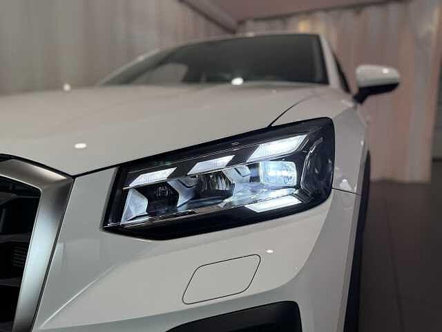 Audi Q2 35 TFSI Business