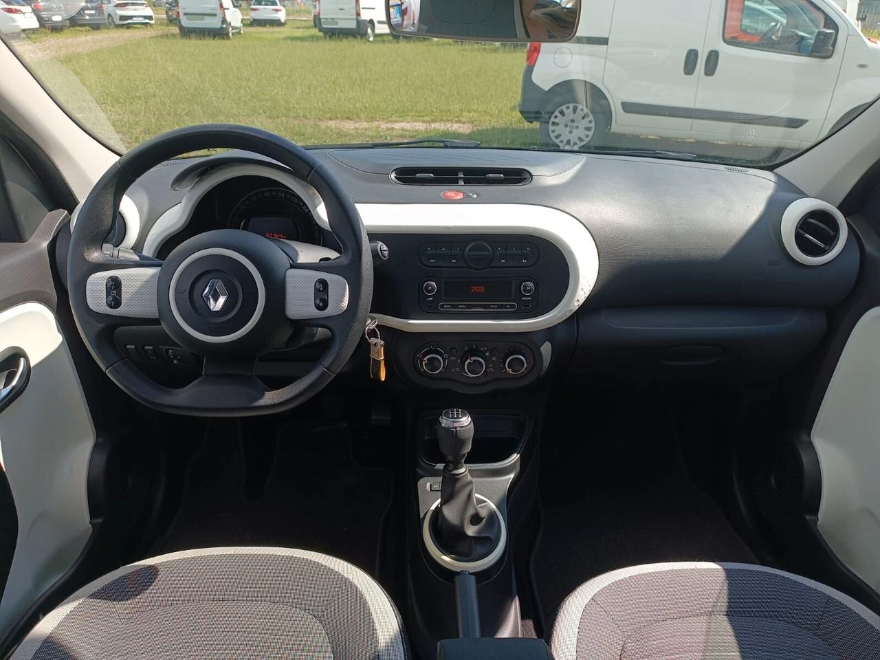 Renault Twingo SCe 65 CV Intens 1.0