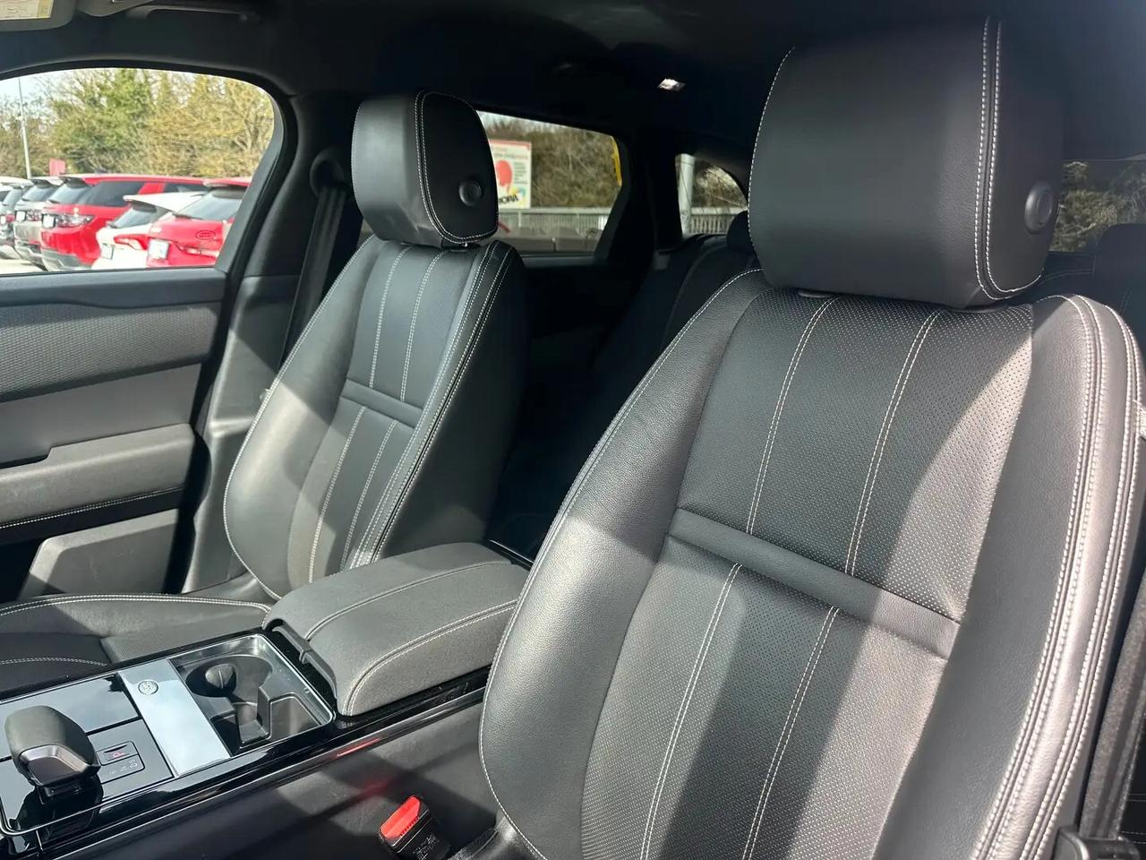 Land Rover Range Velar 2.0D I4 204 CV R-Dynamic SE