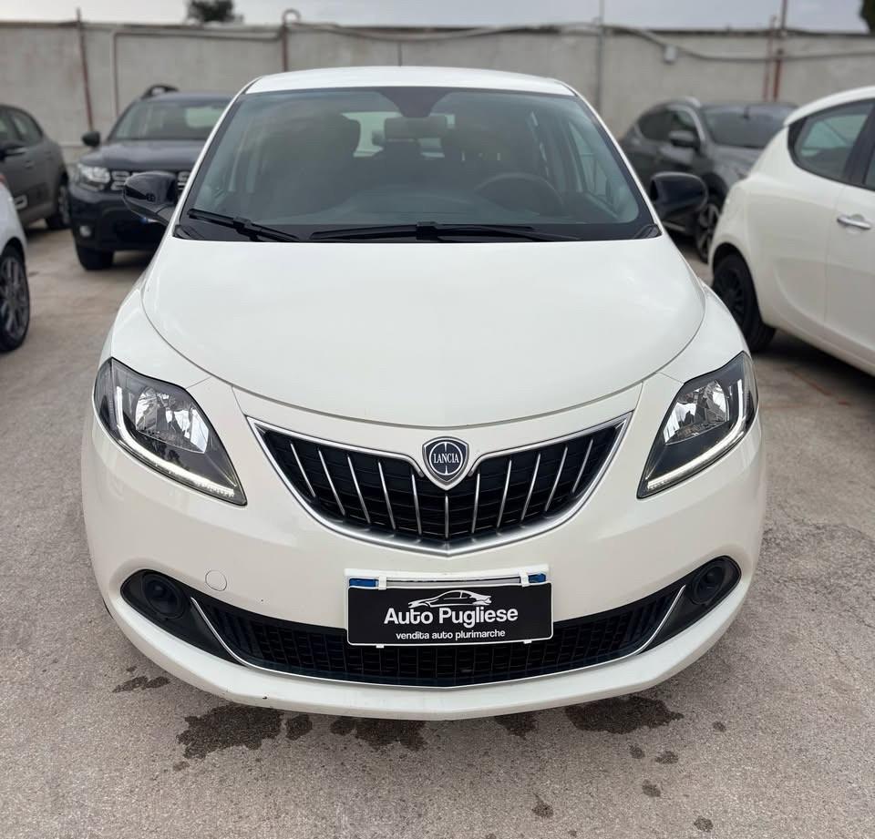 Lancia Ypsilon 1.0 FireFly 5 porte S&S Hybrid Silver