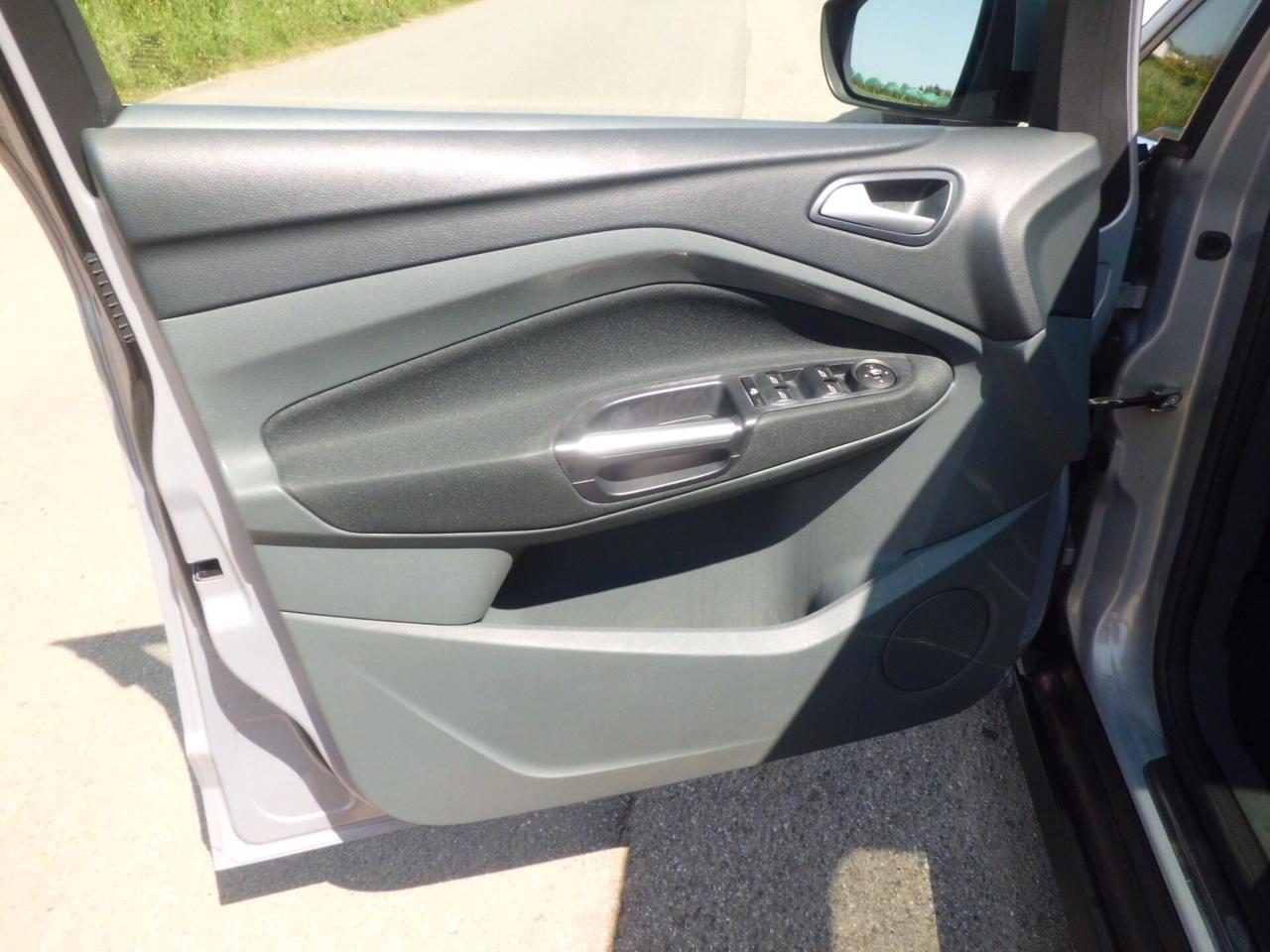 Ford C-Max 1.6 TDCi 115CV Titanium