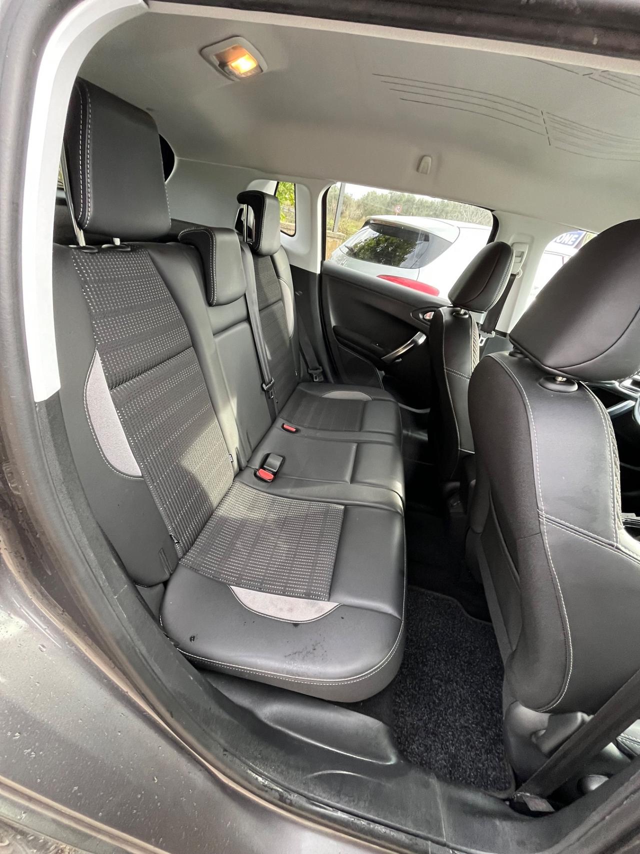 Peugeot 2008 BlueHDi 100 Active