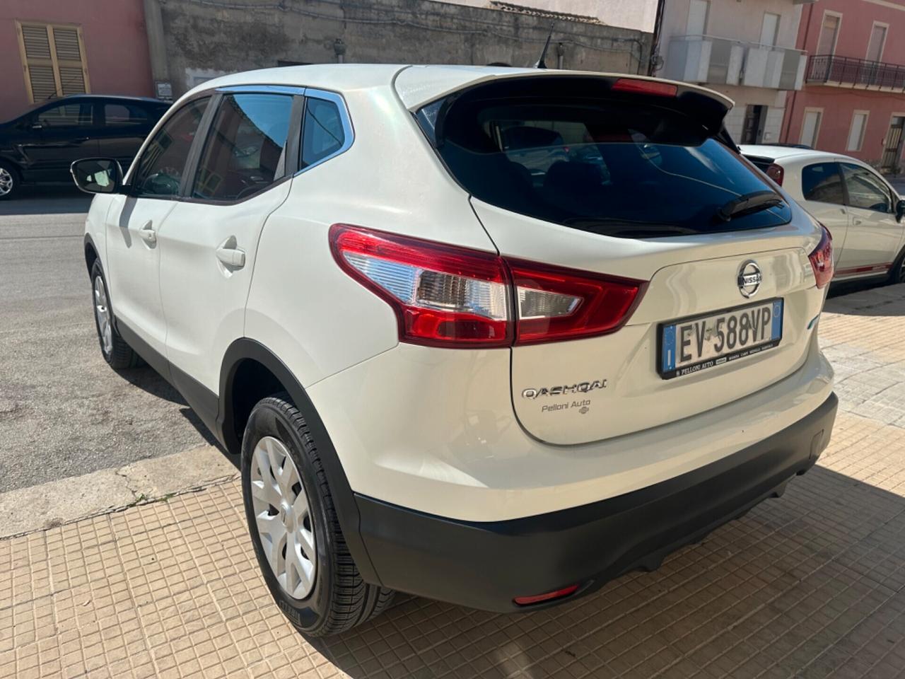 Nissan Qashqai 1.5 dCi DPF Tekna