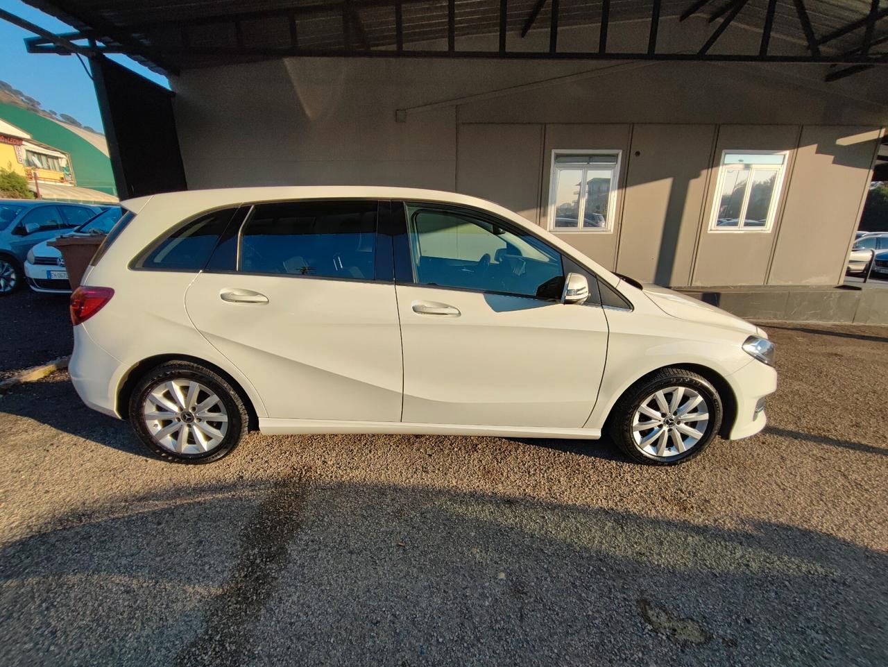 Mercedes-benz B 180 d Automatic Premium