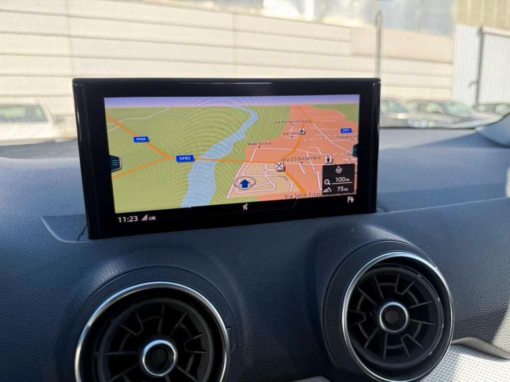 Audi Q2 30 TDI S tronic Business