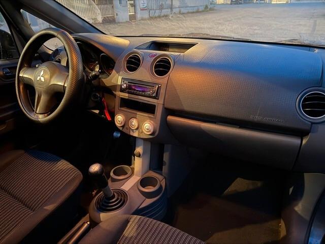 Mitsubishi Colt 1.1 12V 5p. Euro 4 ok neopatentati