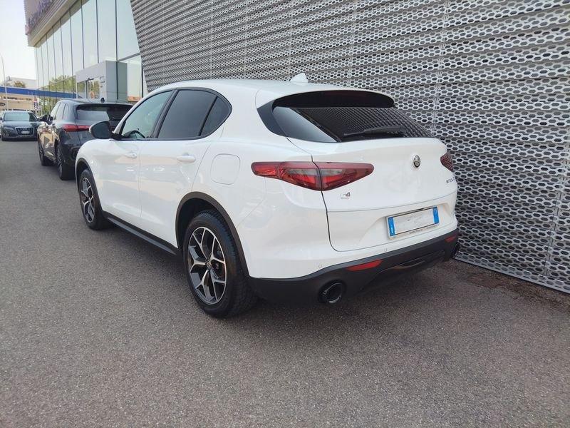 Alfa Romeo Stelvio 2.2 Turbodiesel 210 CV AT8 Q4 Executive