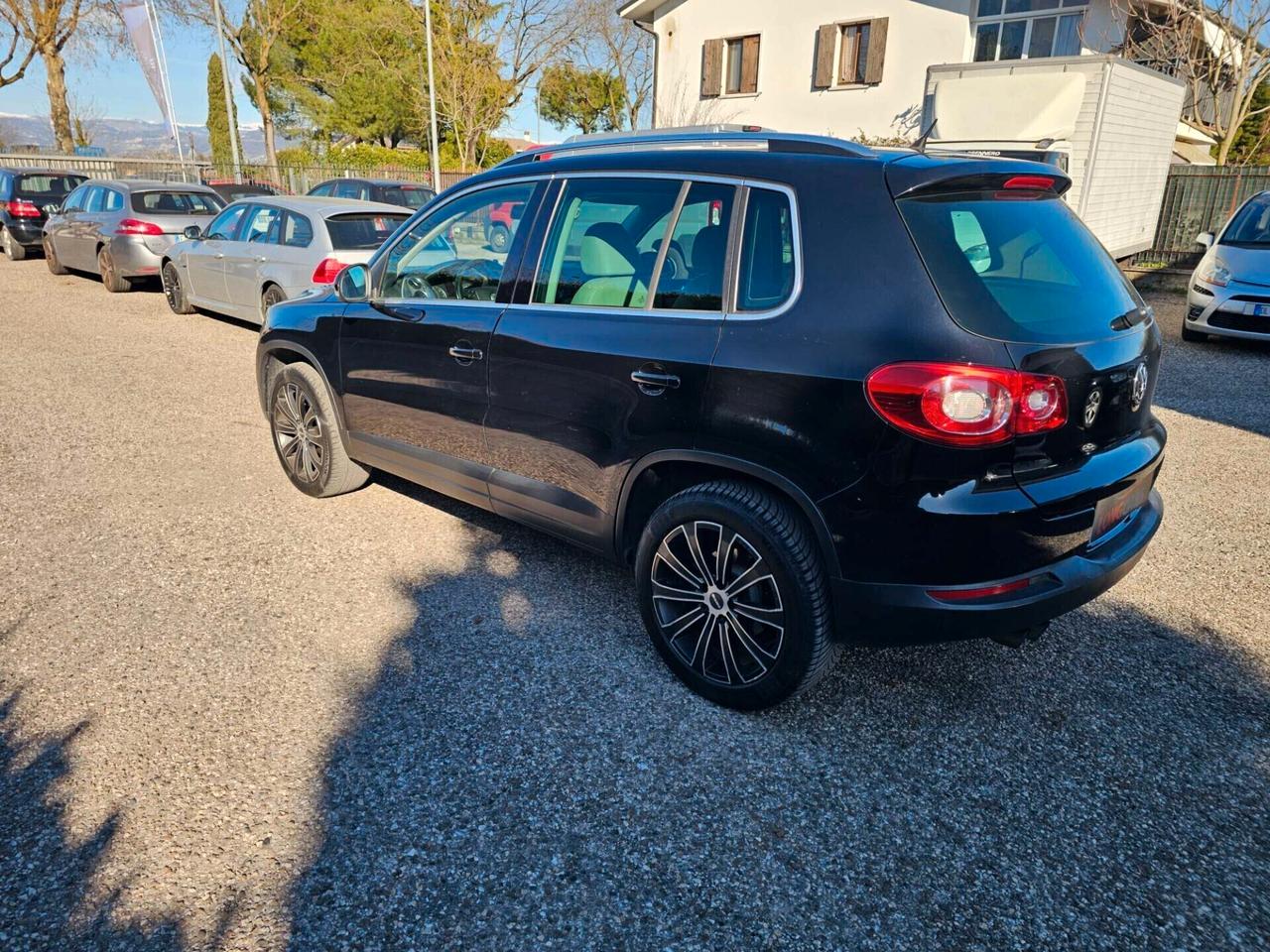 Volkswagen Tiguan 2.0 16V TDI DPF 4 MOTION tiptronic Sport & Style (18°)