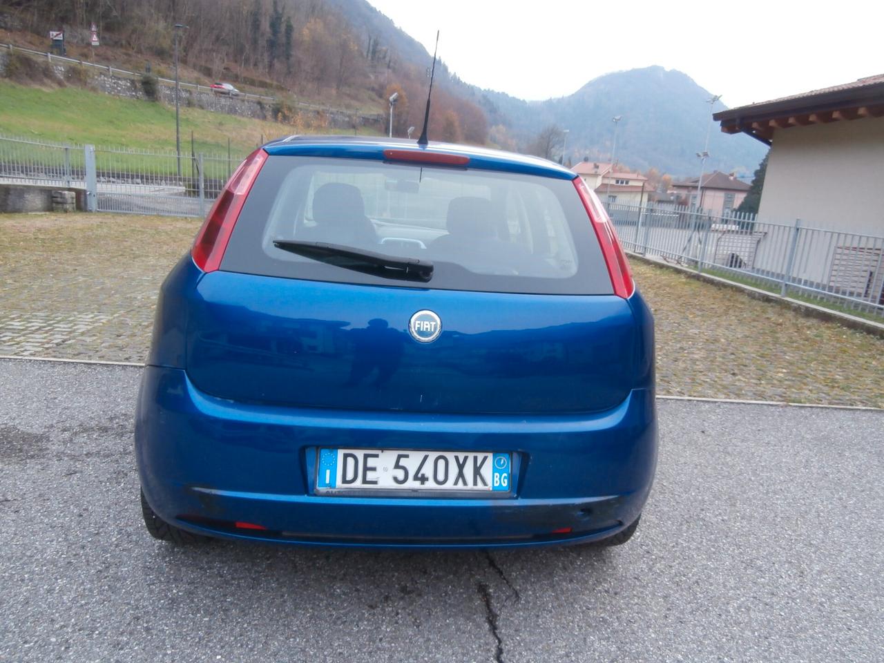 Fiat Grande Punto 1.3 MJT 90 CV 5 porte Neopatentati