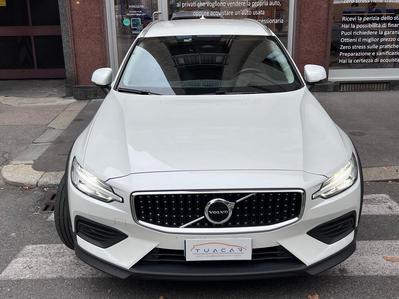 Volvo V60 Core 2.0 B4 MHEV #7114