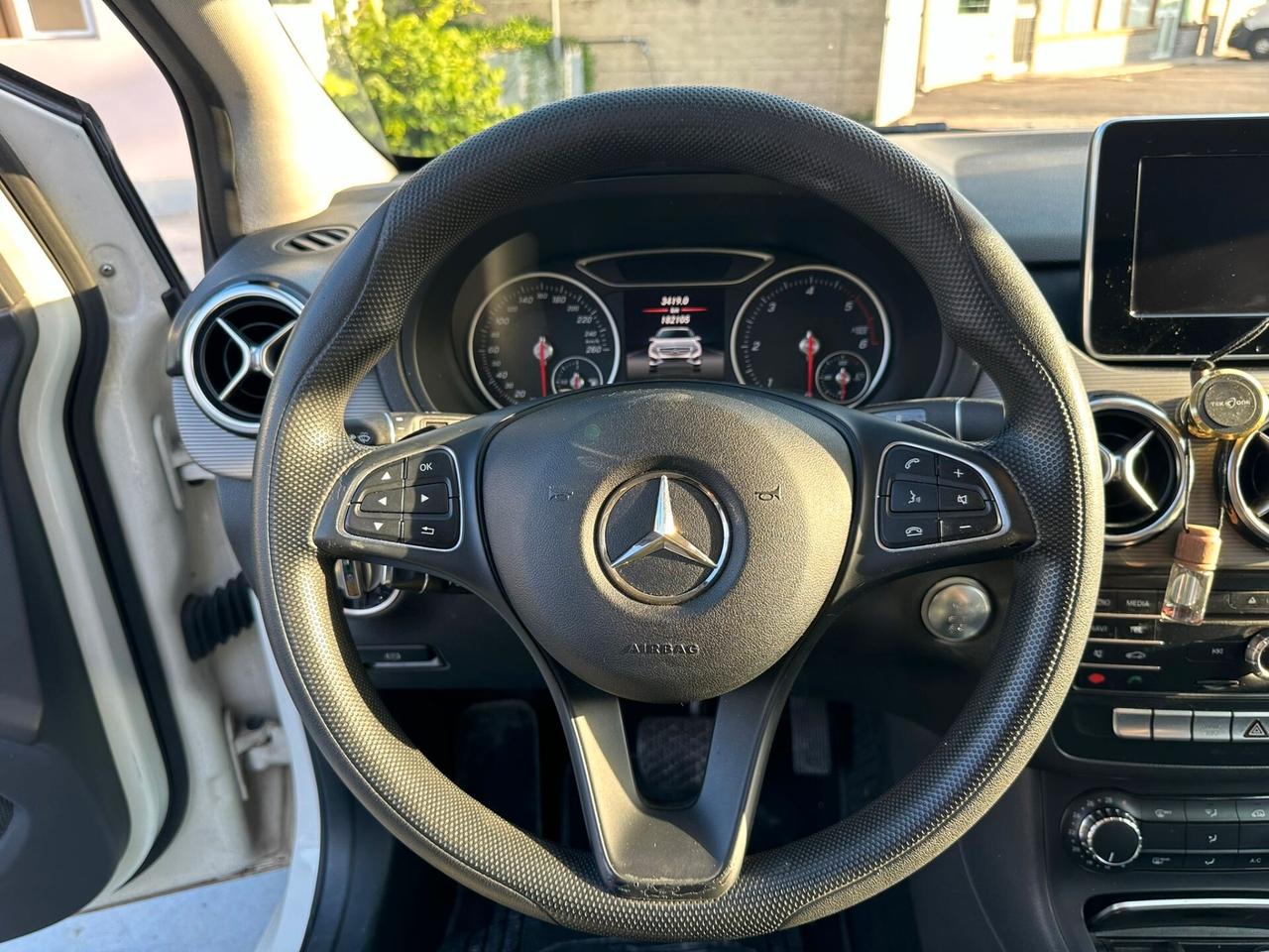 Mercedes-benz B 200 B 200 d Automatic Executive