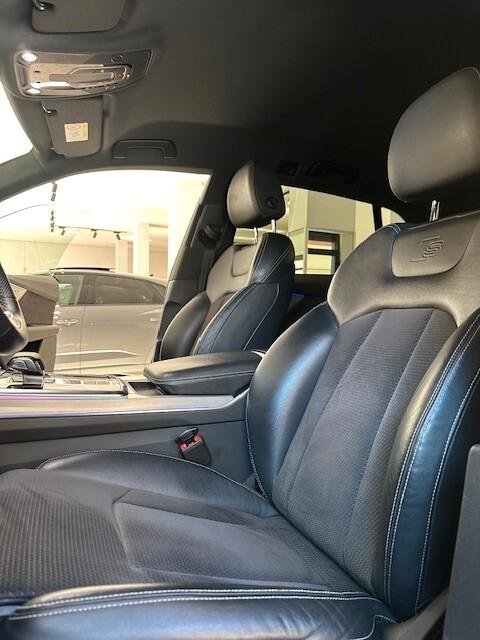 Audi Q8 50 3.0 tdi mhev S-line Edition