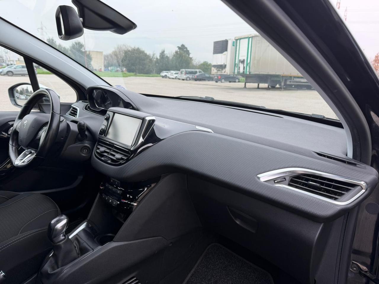 Peugeot 208 PureTech Allure GARANZIA 12 m