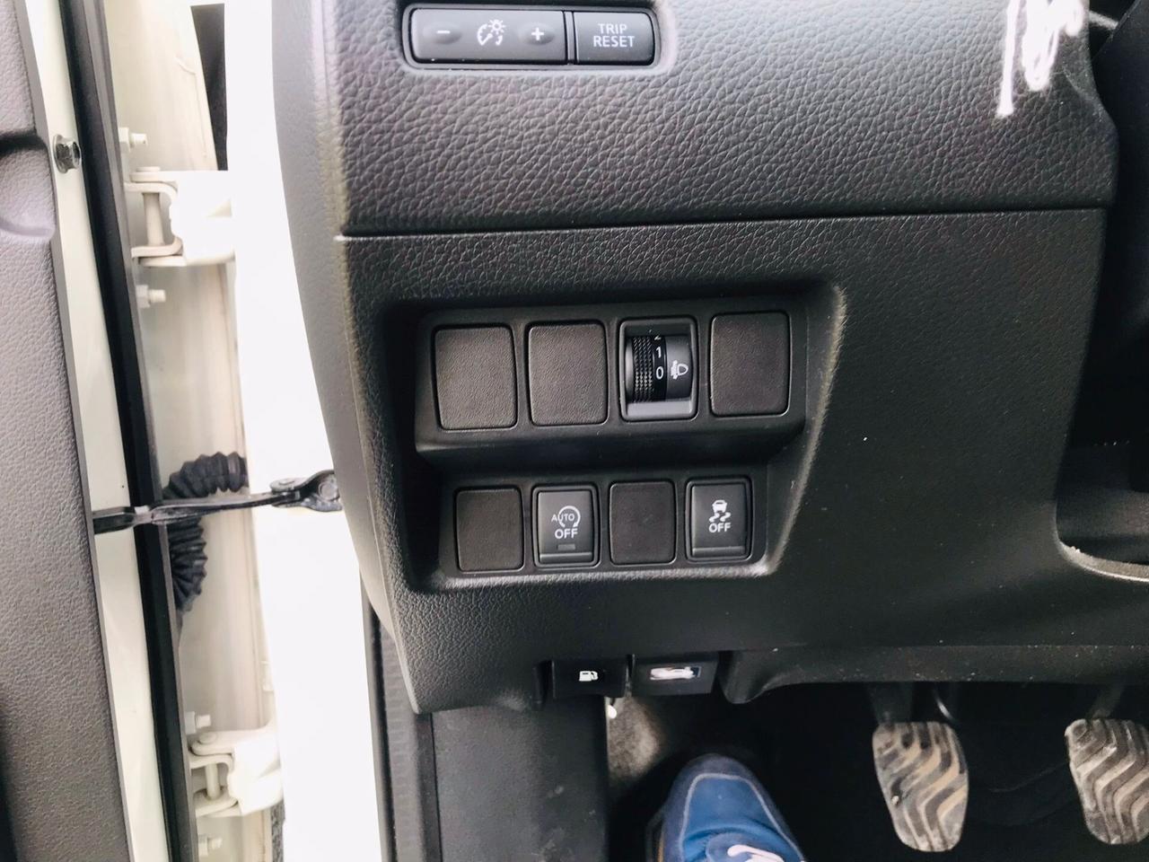 Nissan Qashqai 1.5 dCi Tekna diesel corso sicilia n 34 paterno'