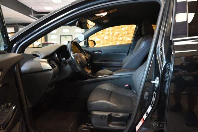 TOYOTA C-HR 1.8 Hybrid GR SPORT 2WD E-CVT AUTOCARRO NAVI FULL!