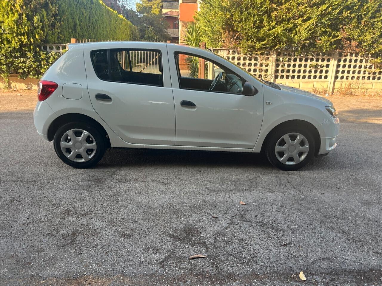 Dacia Sandero 1.2 GPL 75CV Lauréate Garantita