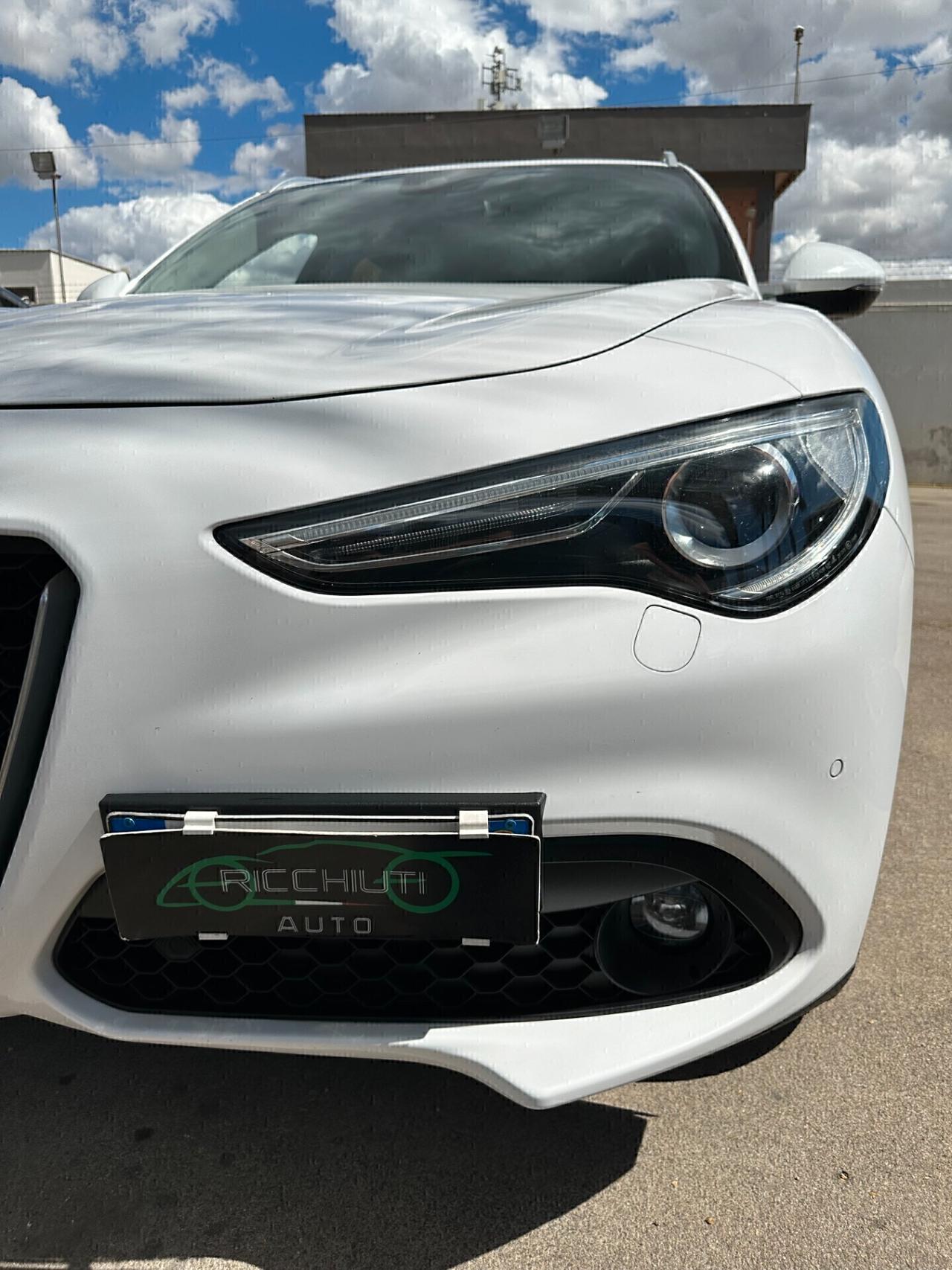 Alfa Romeo Stelvio 2.2 Turbodiesel 210 CV AT8 Q4 Executive