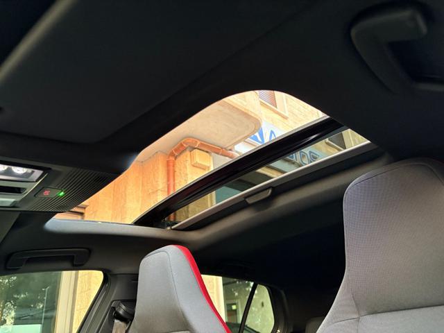 VOLKSWAGEN Golf 2.0 TSI GTI DSG TETTO-LED-CERCHI 18''