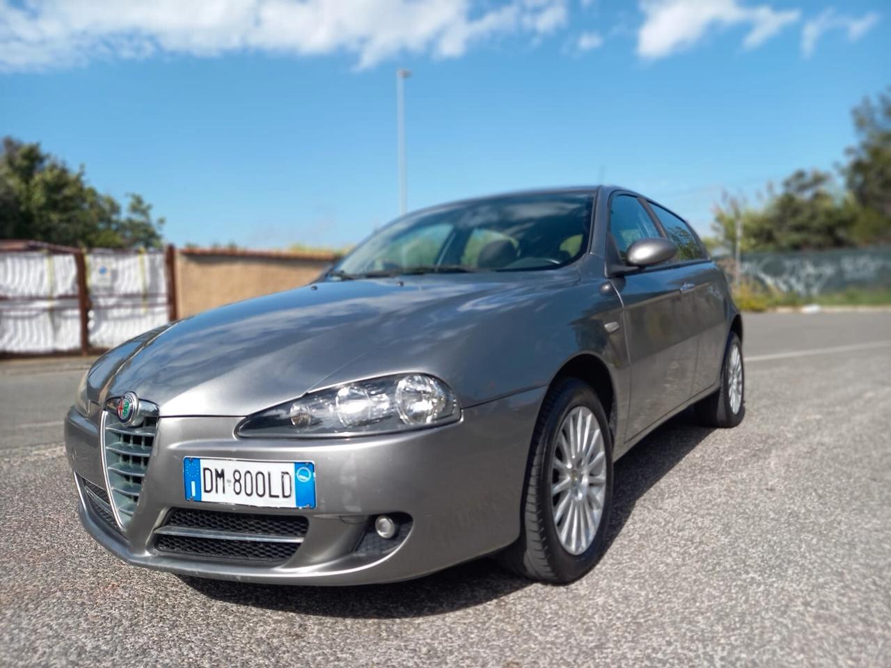 Alfa Romeo 147 1.9 JTDm 120cv UNIPRO Book Service