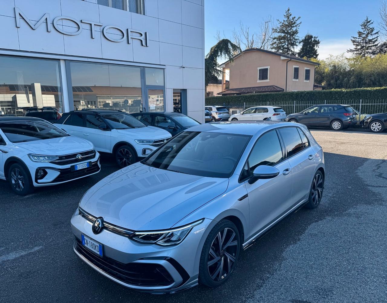 Volkswagen Golf 1.5 etsi evo R-Line 150cv dsg / NO VINCOLI