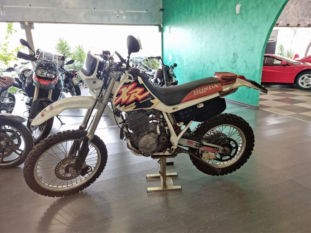 HONDA XR 600 R Blackbird