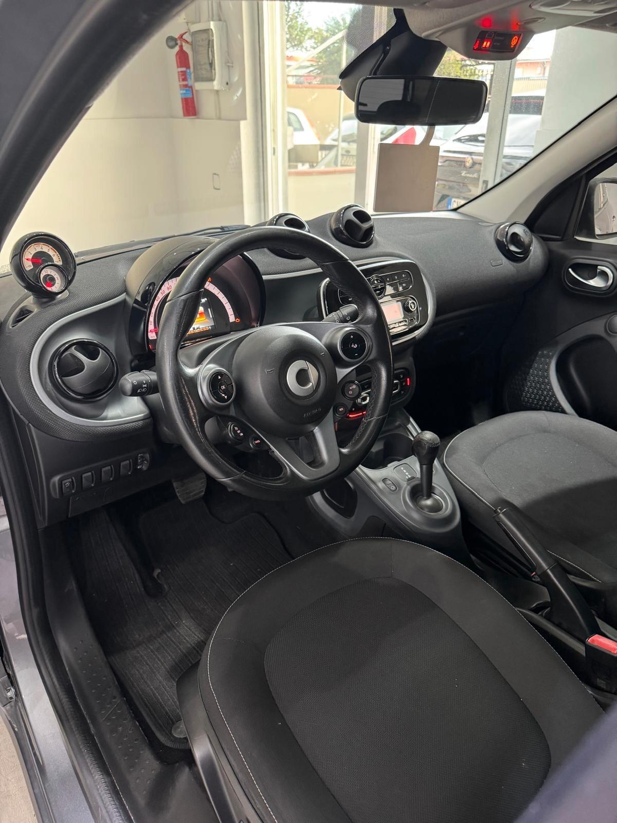Smart ForFour 70 1.0 twinamic Superpassion