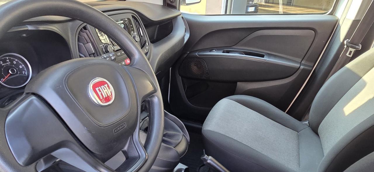 Fiat DOBLO' 1.6 MTJ 90 CV CARGO CH1 EASY - 5 POSTI - KM. 18.000 CERTIFICATI! UNICO PROPRIETARIO!