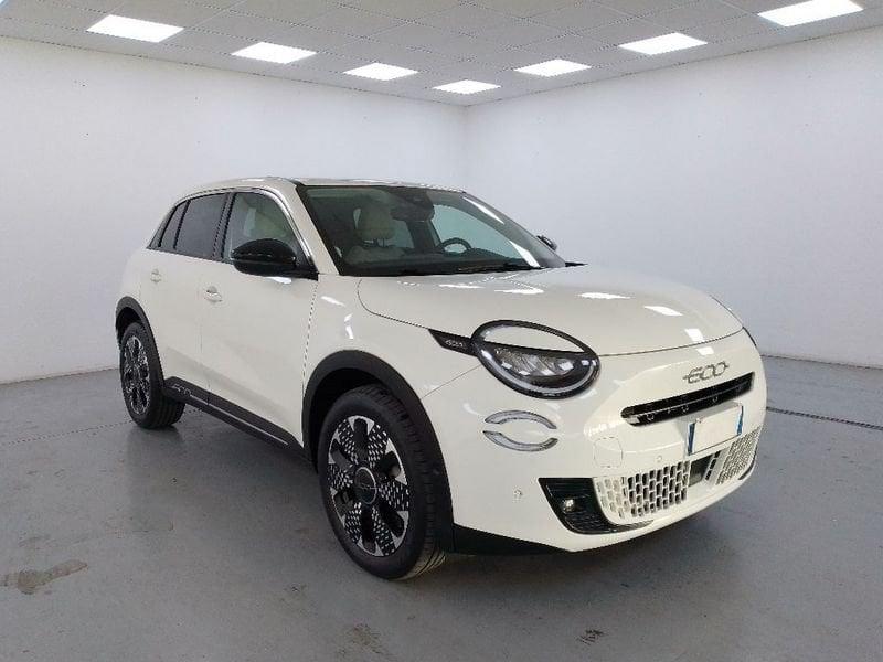 FIAT 600 1.2 hybrid La Prima 110cv auto