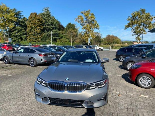 BMW 320 d xDrive Touring Luxury