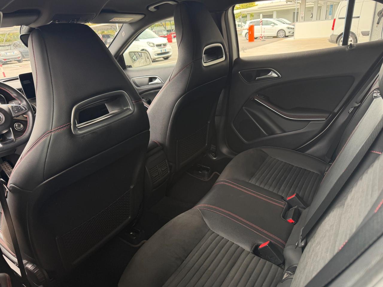 Mercedes-benz GLA 200 d Automatic 4Matic Premium
