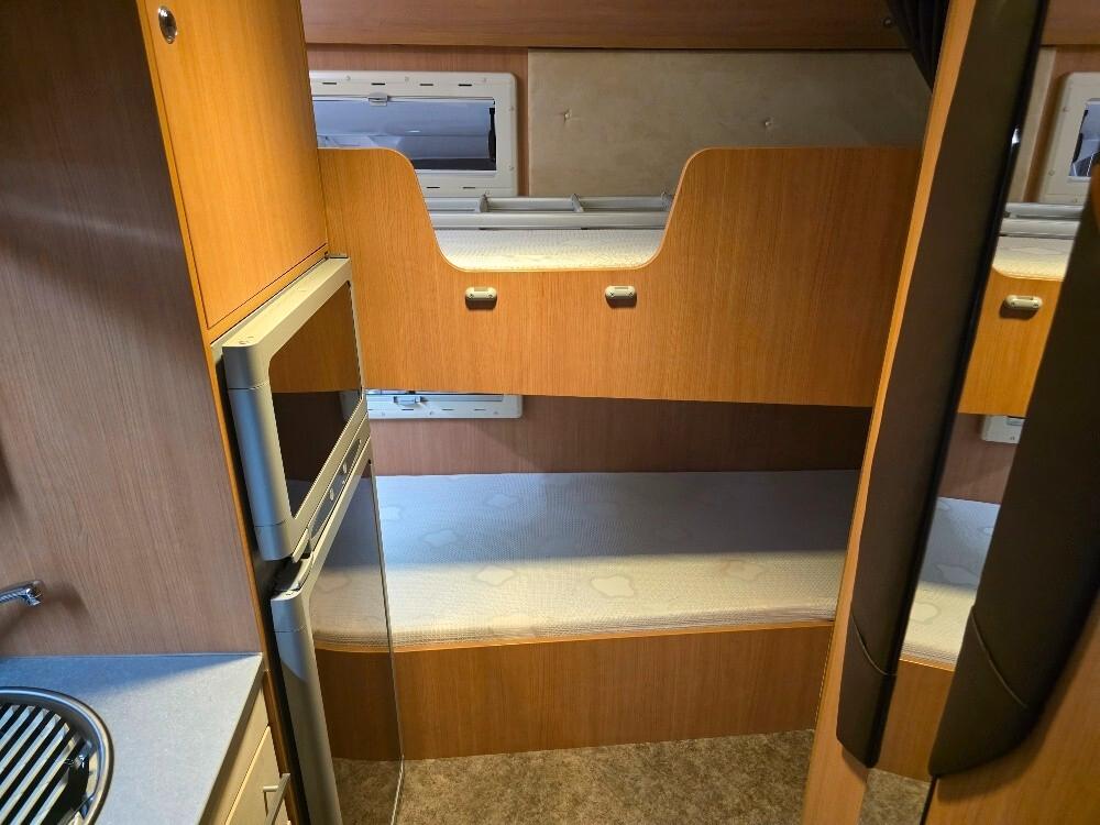 CAMPER CHALLENGER GENESIS 65