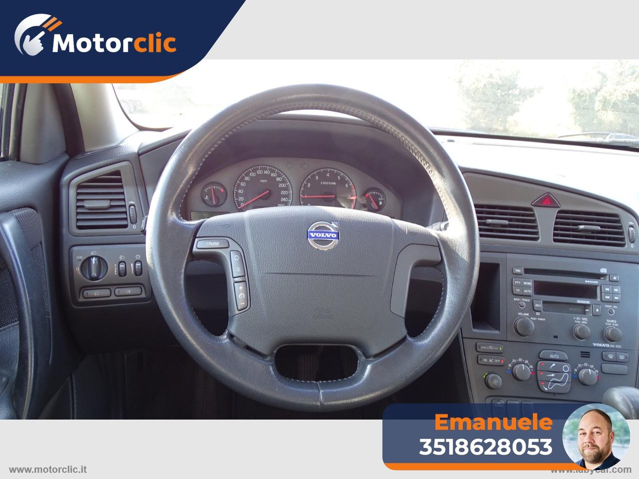 VOLVO V70 2.4 T AWD XC