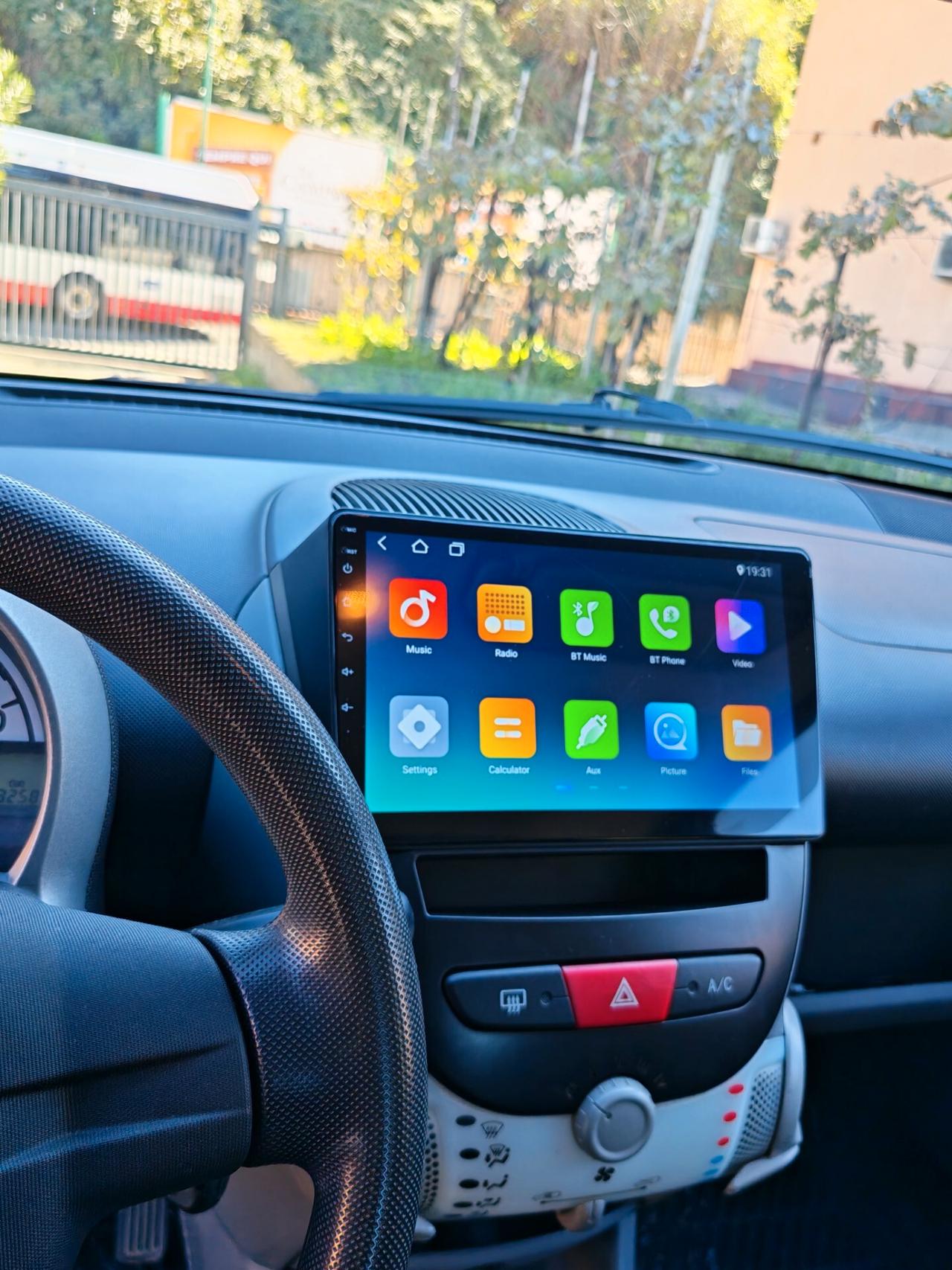 POCHI KM !! CITROEN C1 RESTYLING CON CARPLAY