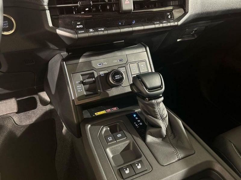 Toyota Hilux 2.8 DIESEL MILD HYBRID 48V 204 CV AUTOMATICO PREMIUM