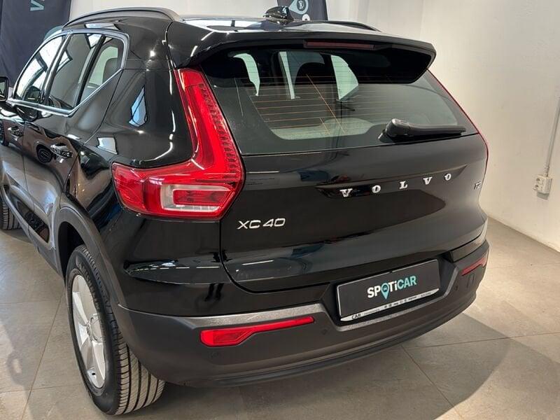 Volvo XC40 T2 automatico Essential