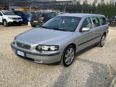 VOLVO V70 2.4 D5 20V cat Optima