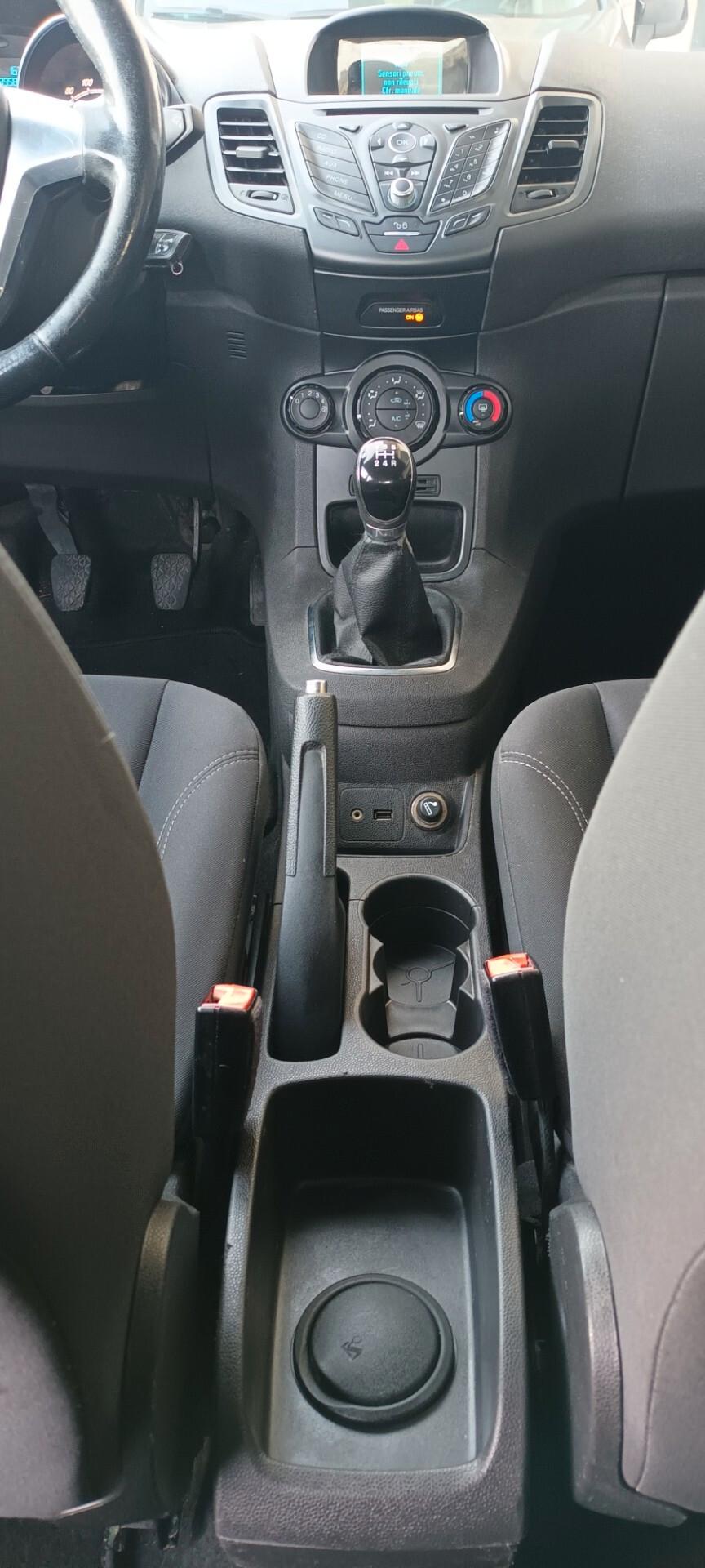 Ford Fiesta 1.5 TDCi 75CV 5 porte Black & White Edition