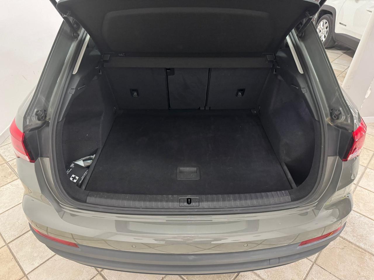 AUDI Q3 2.0 TDI (150) Stronic Business Advance 2019