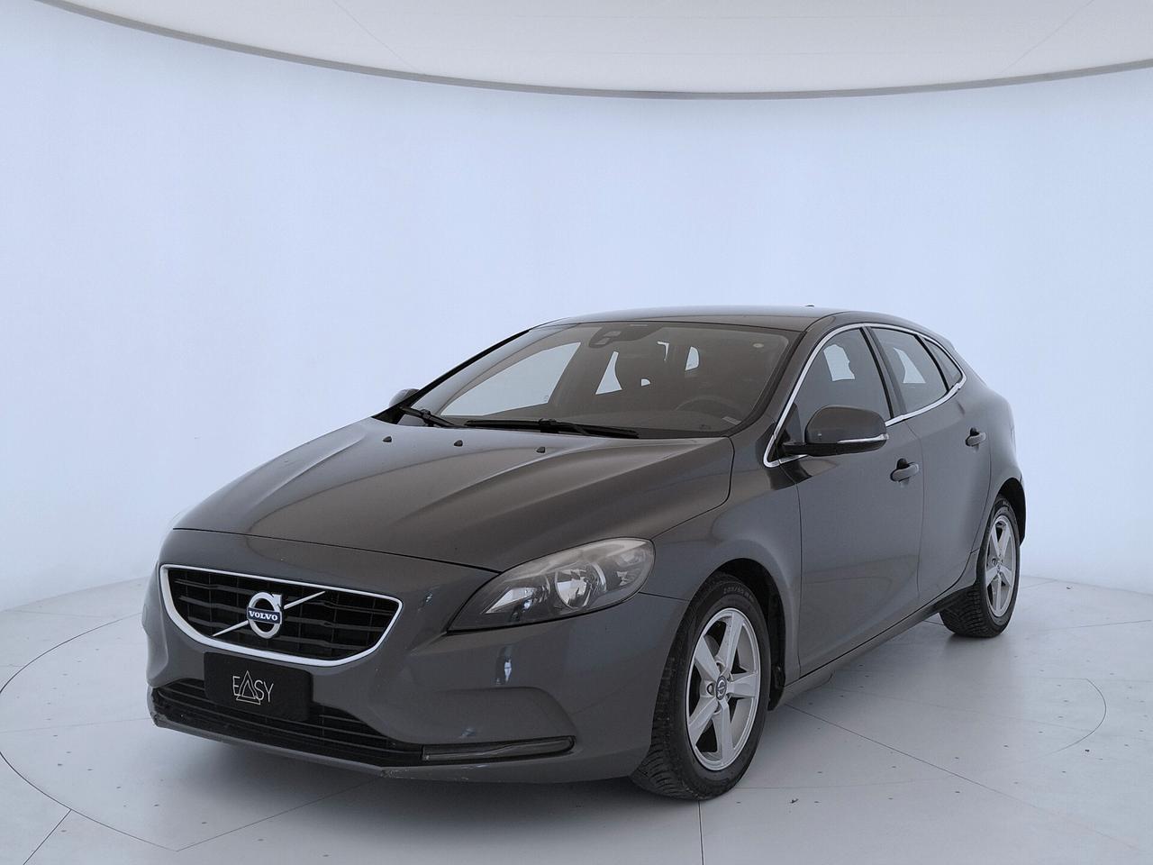 Volvo V40 D2 1.6 Momentum - NEOPATENTATI
