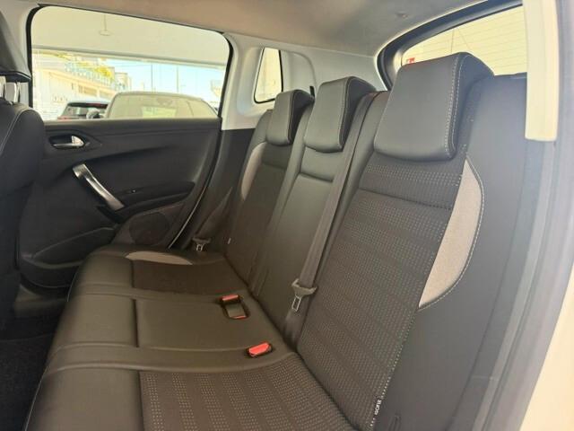 Peugeot 2008 BlueHDi 120 S&S Allure 2016