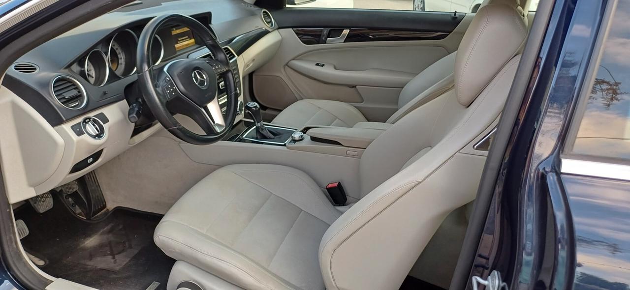 Mercedes-benz C 220 CDI Coupé Avantgarde