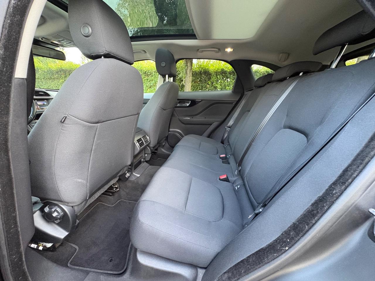 Jaguar F-Pace 2.0 D 180 CV AWD aut. Portfolio