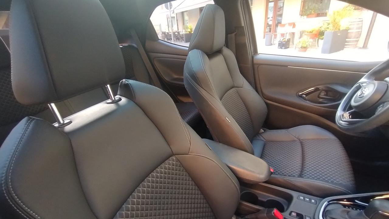 Toyota Yaris 1.5 Hybrid 5 porte Lounge