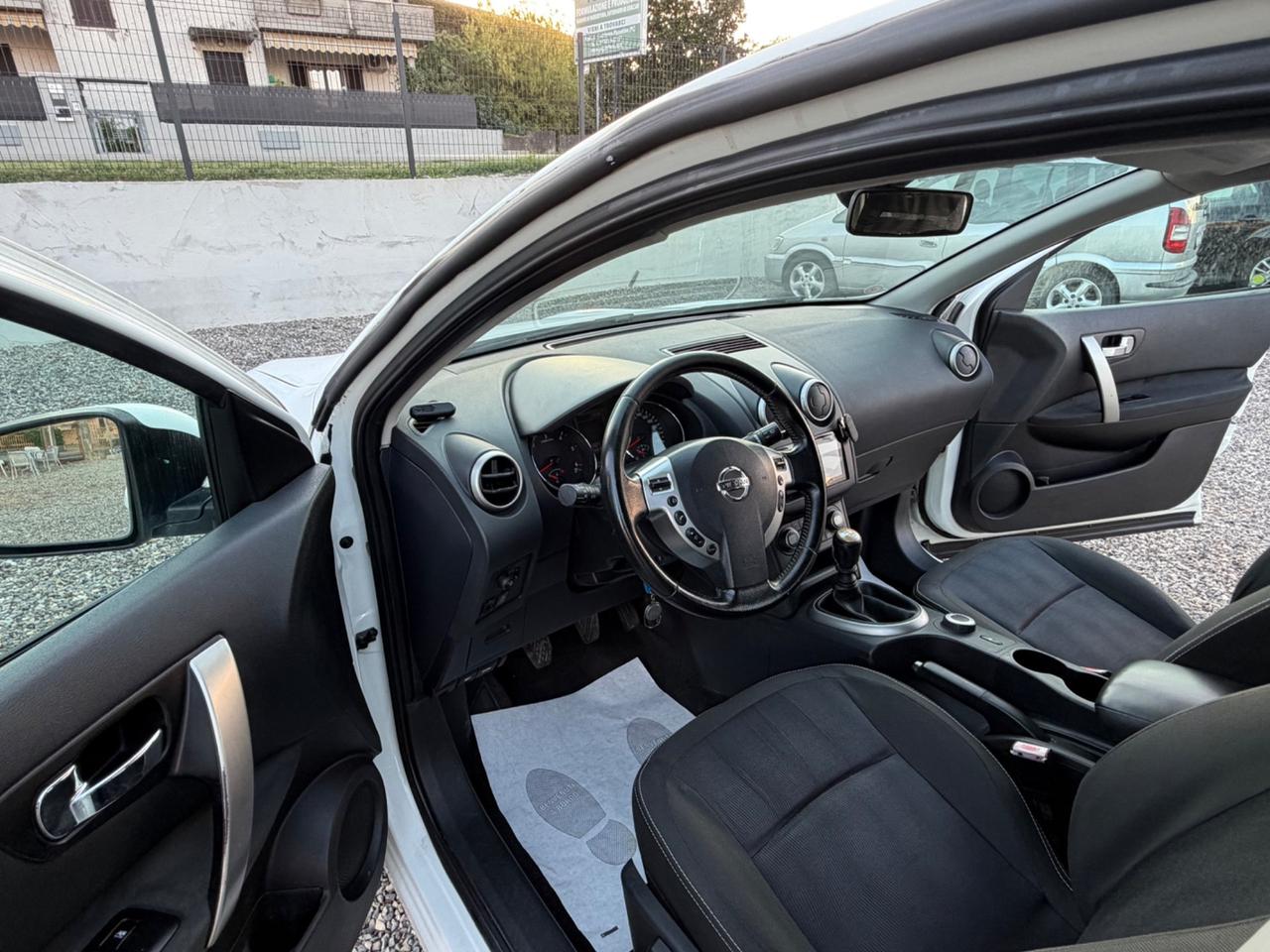 Nissan Qashqai 2.0 dCi DPF Tekna