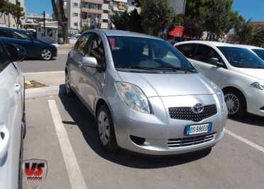TOYOTA YARIS 1.0 BENZ-2008