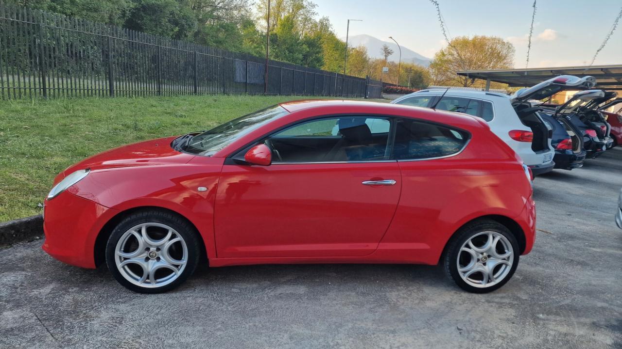 Alfa Romeo MiTo 1.6 JTDm 16V Distinctive Sport Pack
