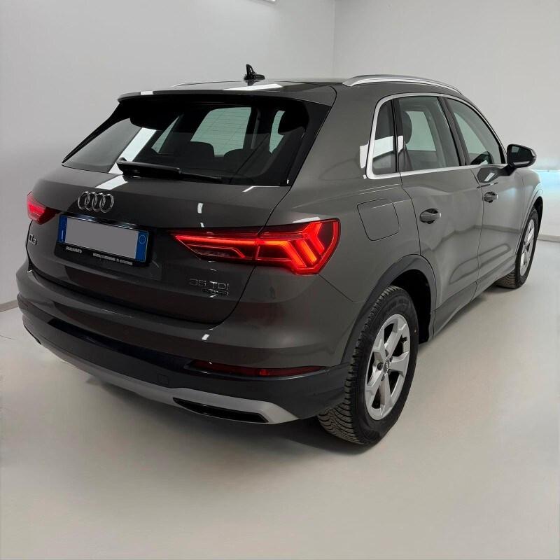 AUDI Q3 2ª serie Q3 35 TDI quattro Business Ad...