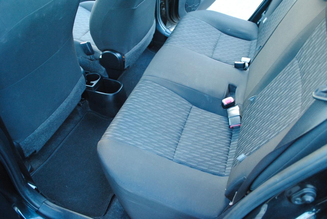 TOYOTA YARIS 1.0 69 CV OK NEOPATENTATI