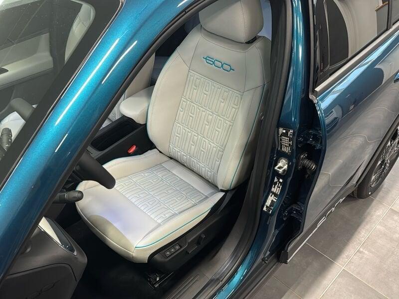 FIAT 600 Hybrid 110 CV DCT MHEV La Prima - PROMO