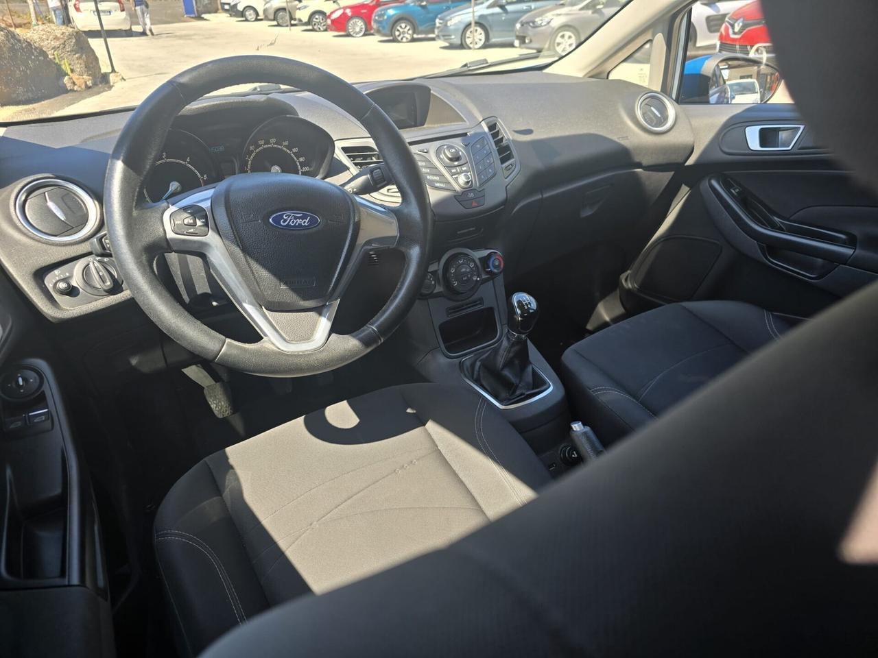 Ford Fiesta 1.5 TDCi 75CV 5 porte Titanium